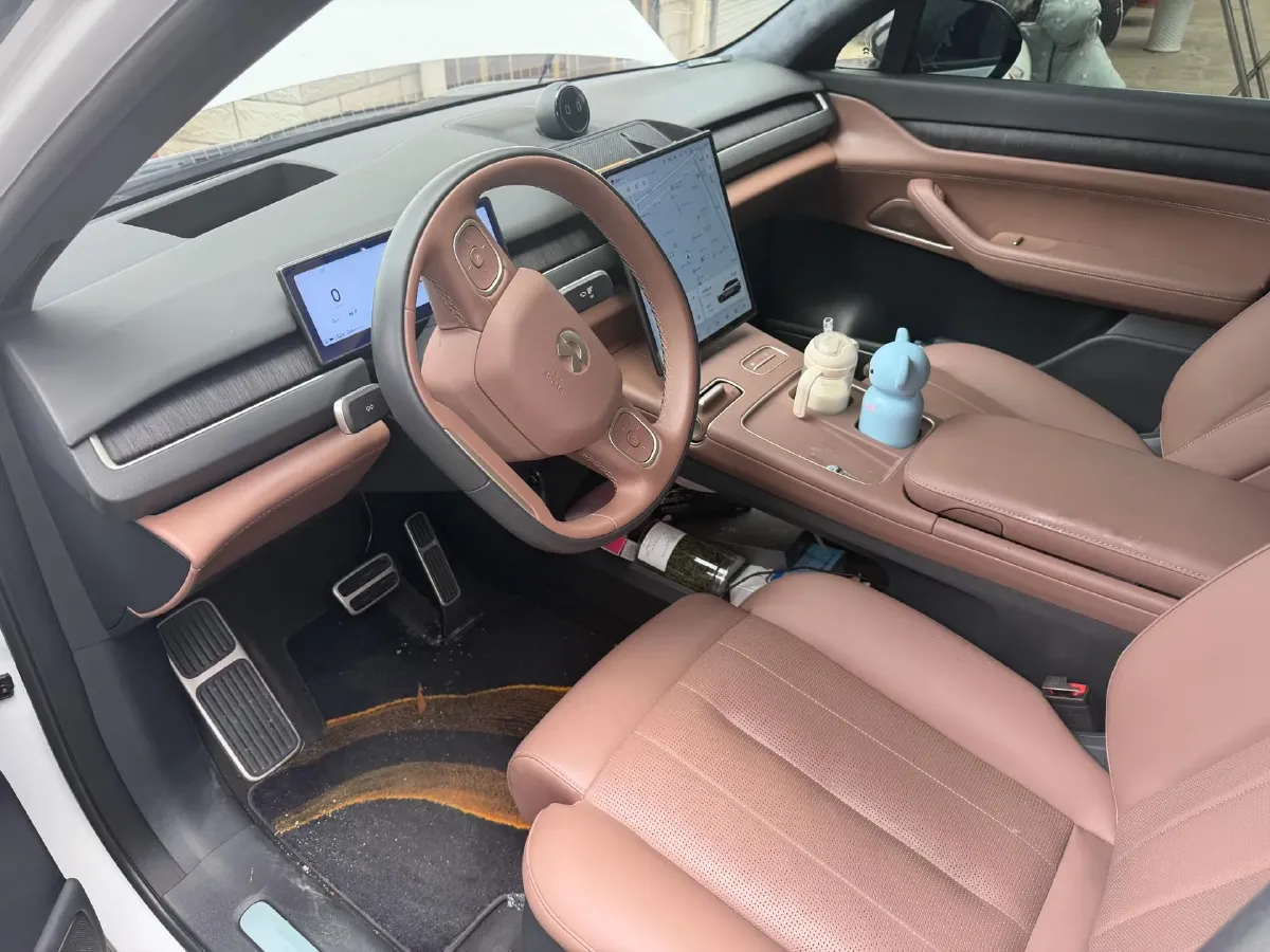 2024 Porsche Macan All-Electric BEV 100KWH,autocango,china used car exporter,china ev exporter,chinese used car exporter,chinese used ev exporter