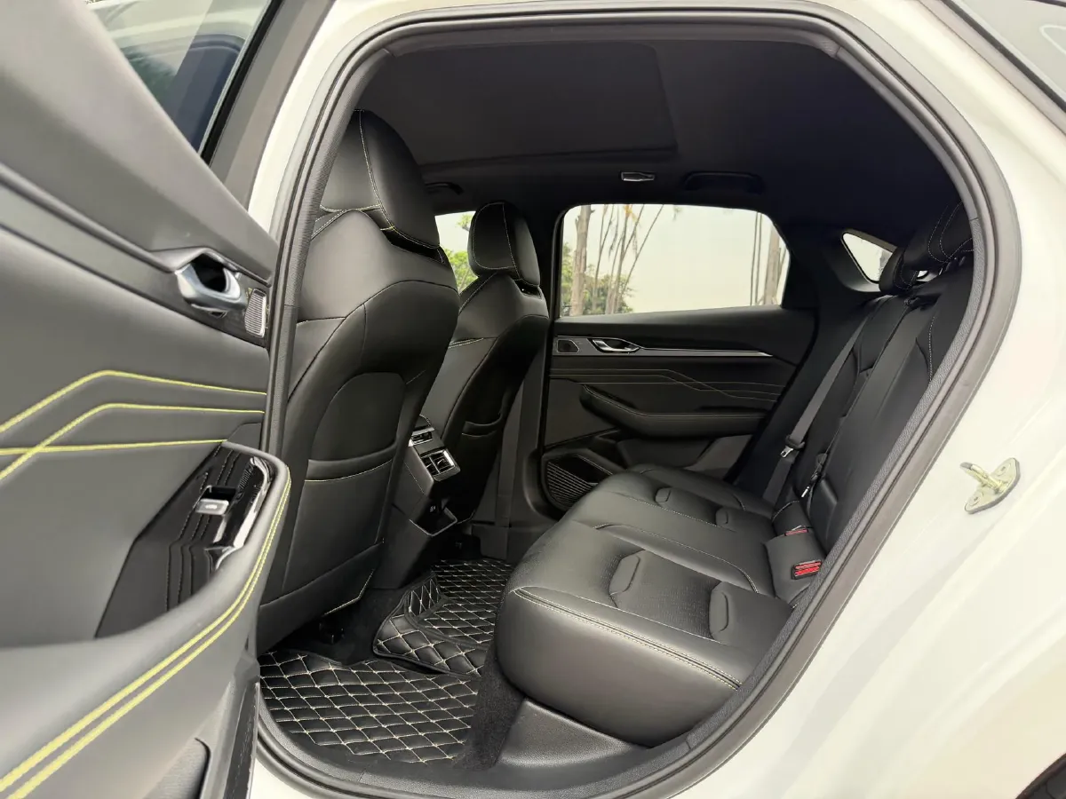 2023 Geely Preface 1.5T 181HP L4 7DCT,autocango,china used car exporter,china ev exporter,chinese used car exporter,chinese used ev exporter