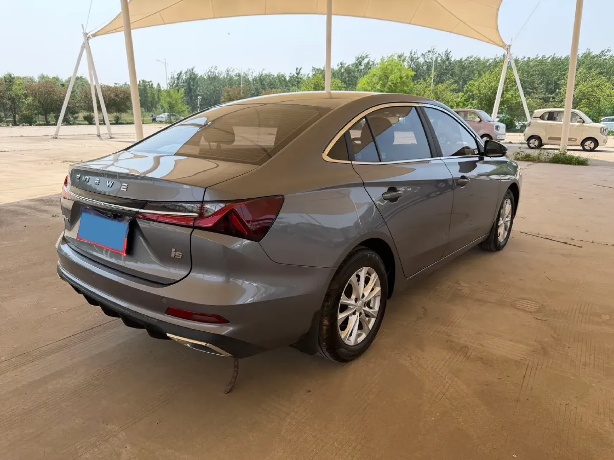 2024 Roewe i5 1.5L 129HP L4 CVT,autocango,china used car exporter,china ev exporter,chinese used car exporter,chinese used ev exporter