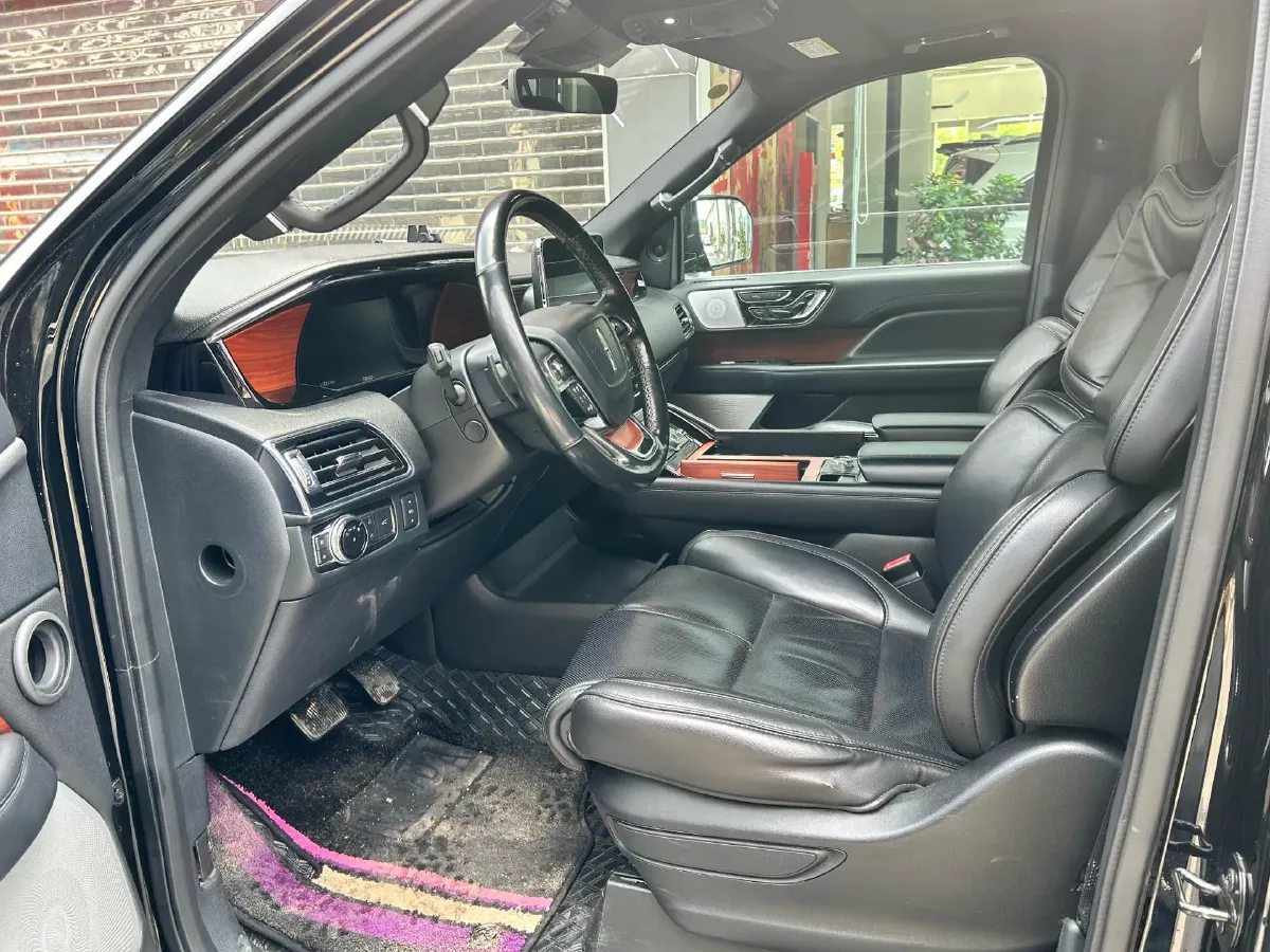 2018 Lincoln Navigator 3.5T 415HP V6 10AT,autocango,china used car exporter,china ev exporter,chinese used car exporter,chinese used ev exporter