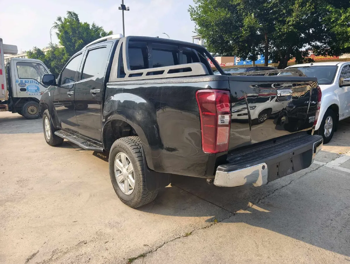 2019 Isuzu D-MAX 3.0T 177HP L4 6MT,autocango,china used car exporter,china ev exporter,chinese used car exporter,chinese used ev exporter