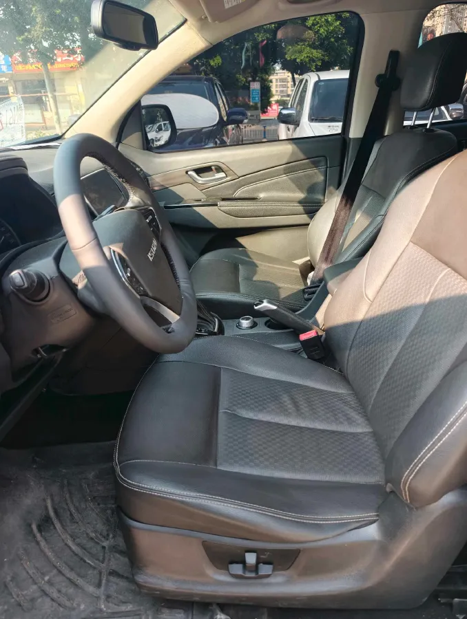 2019 Isuzu D-MAX 3.0T 177HP L4 6MT,autocango,china used car exporter,china ev exporter,chinese used car exporter,chinese used ev exporter