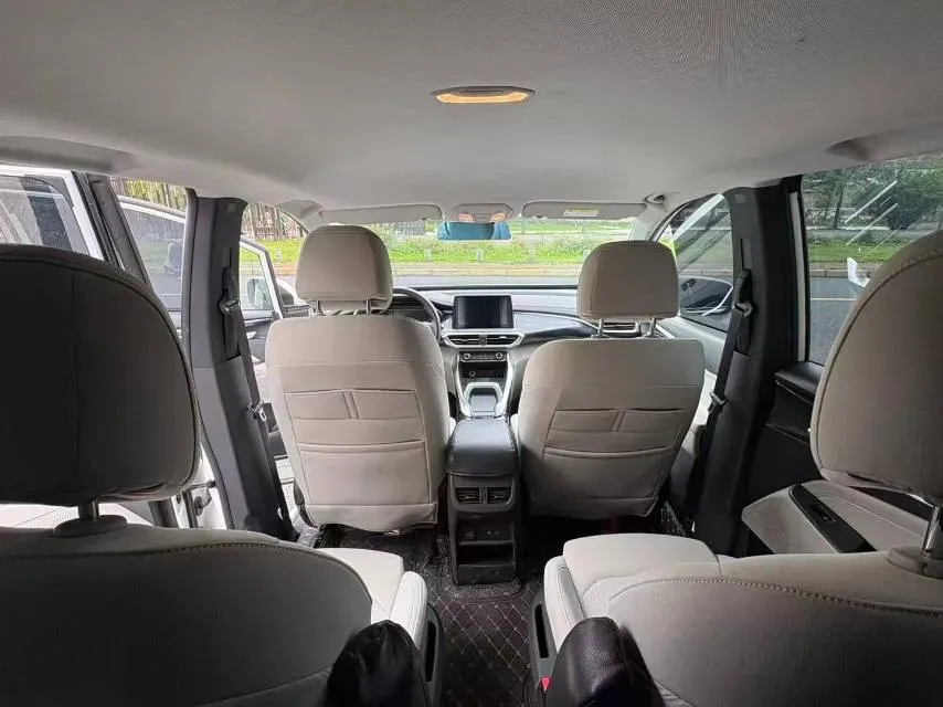 2024 MAXUS G50 1.5T 181HP L4 7DCT,autocango,china used car exporter,china ev exporter,chinese used car exporter,chinese used ev exporter