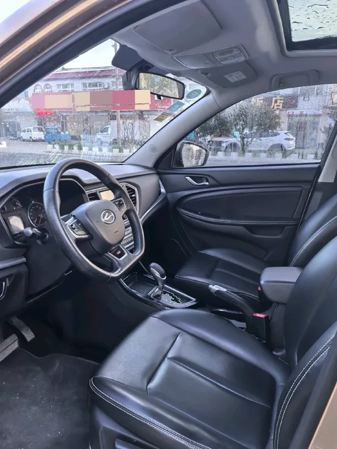 2017 Landwind X2 1.6L 125HP L4 4AT,autocango,china used car exporter,china ev exporter,chinese used car exporter,chinese used ev exporter