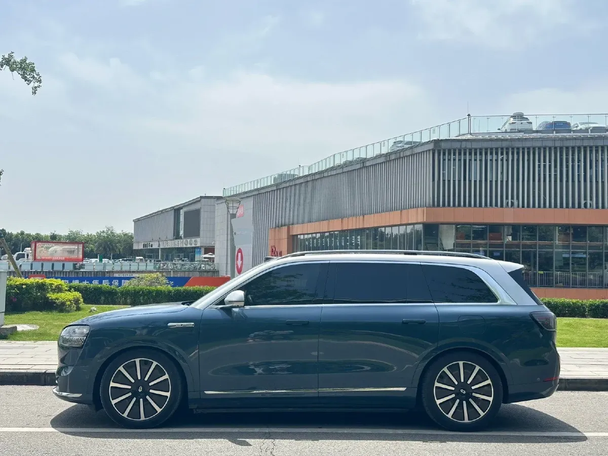 2024 AITO AITO M9 1.5T 152HP L4 REEV 42KWH,autocango,china used car exporter,china ev exporter,chinese used car exporter,chinese used ev exporter