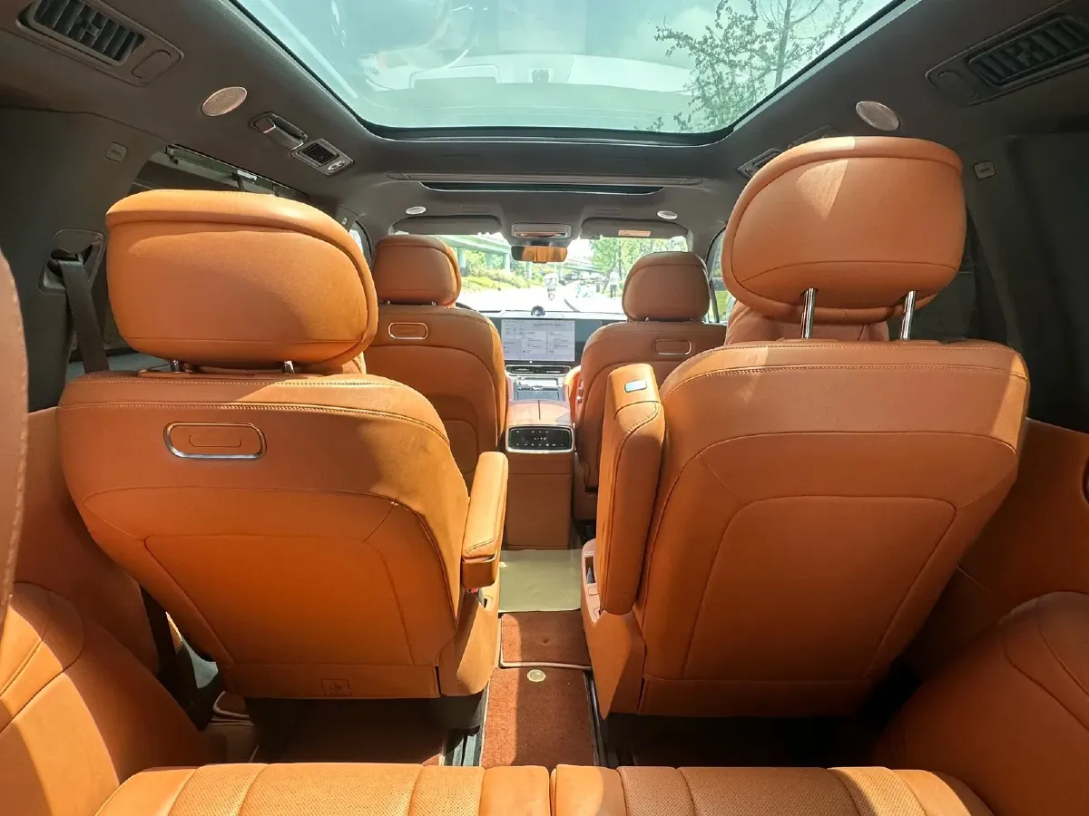 2024 AITO AITO M9 1.5T 152HP L4 REEV 42KWH,autocango,china used car exporter,china ev exporter,chinese used car exporter,chinese used ev exporter