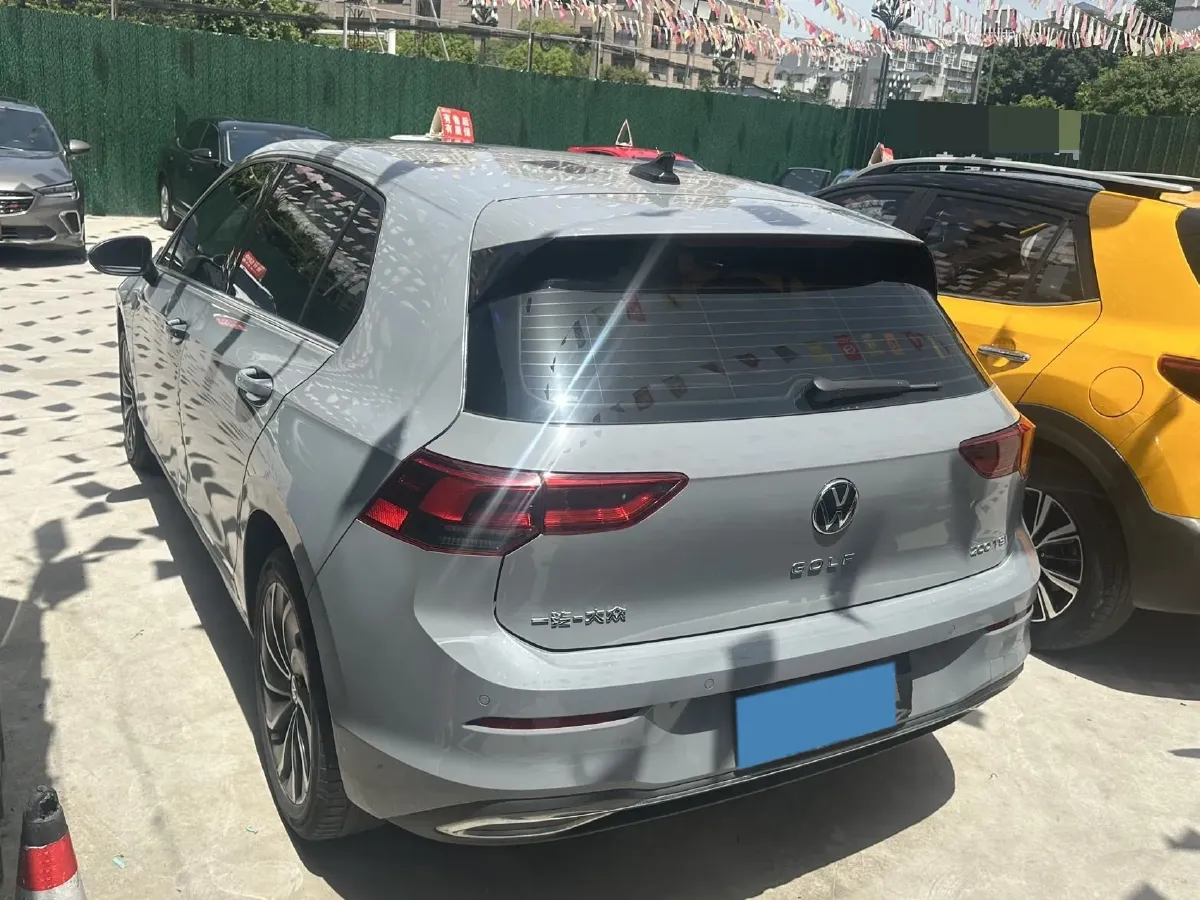 2021 Volkswagen Golf 1.2T 116HP L4 7DCT,autocango,china used car exporter,china ev exporter,chinese used car exporter,chinese used ev exporter
