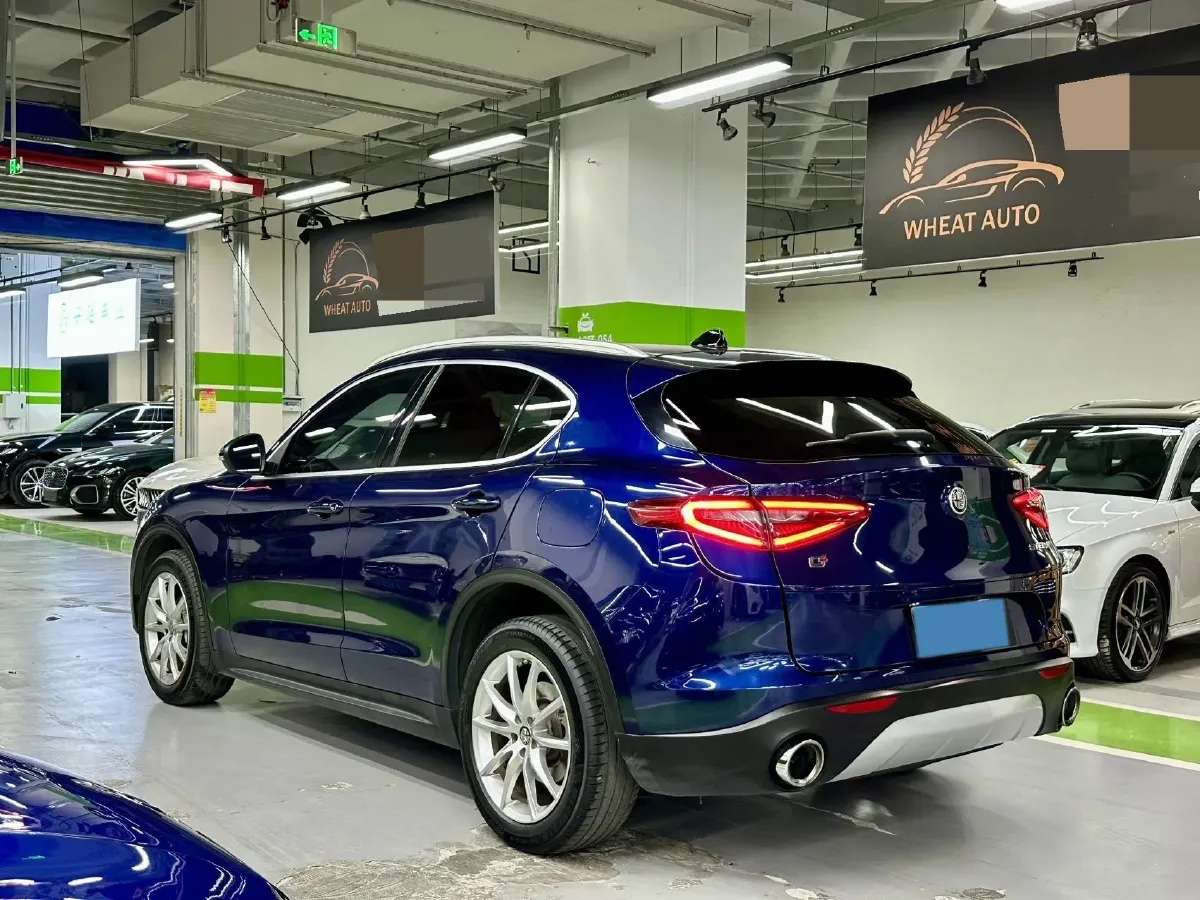 2017 Jaguar XE 2.0T 240HP L4 8AT,autocango,china used car exporter,china ev exporter,chinese used car exporter,chinese used ev exporter