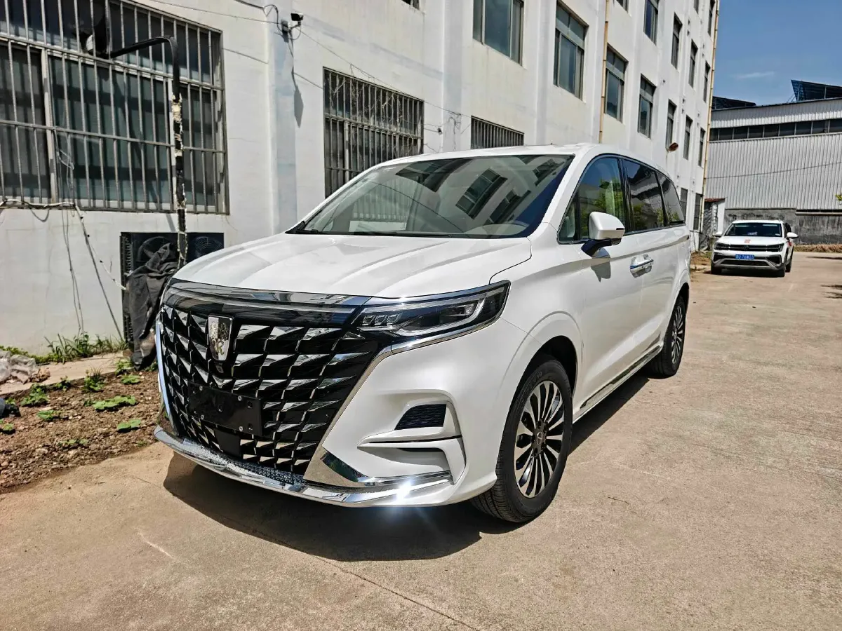 2025 Roewe iMAX8 1.5T 150HP L4 1DHT PHEV 24.7KWH,autocango,china used car exporter,china ev exporter,chinese used car exporter,chinese used ev exporter