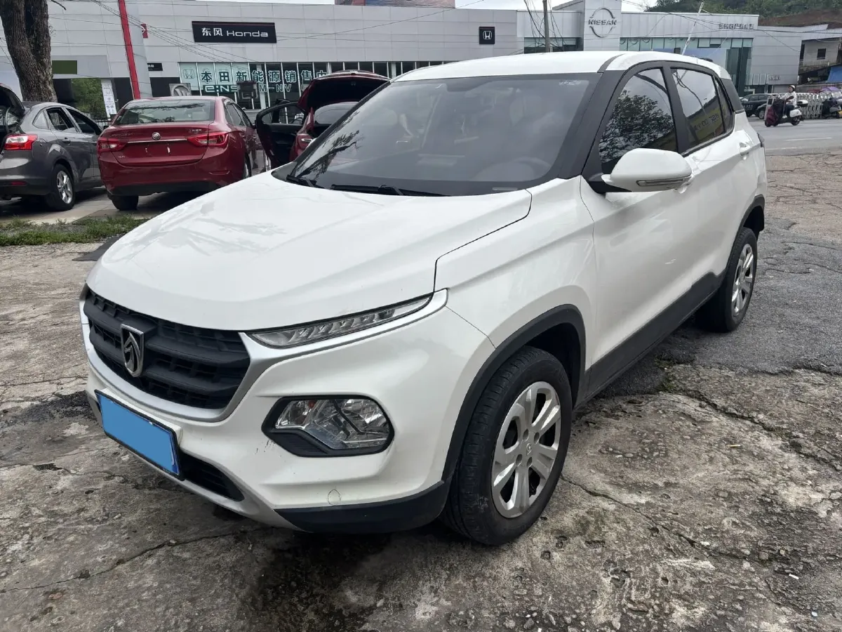 2021 BaoJun 510 1.5L 99HP L4 6MT,autocango,china used car exporter,china ev exporter,chinese used car exporter,chinese used ev exporter