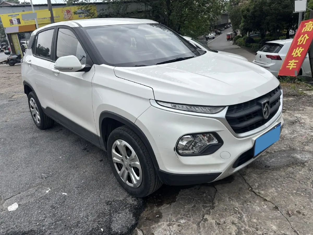 2021 BaoJun 510 1.5L 99HP L4 6MT,autocango,china used car exporter,china ev exporter,chinese used car exporter,chinese used ev exporter