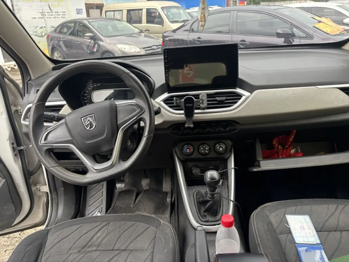 2021 BaoJun 510 1.5L 99HP L4 6MT,autocango,china used car exporter,china ev exporter,chinese used car exporter,chinese used ev exporter