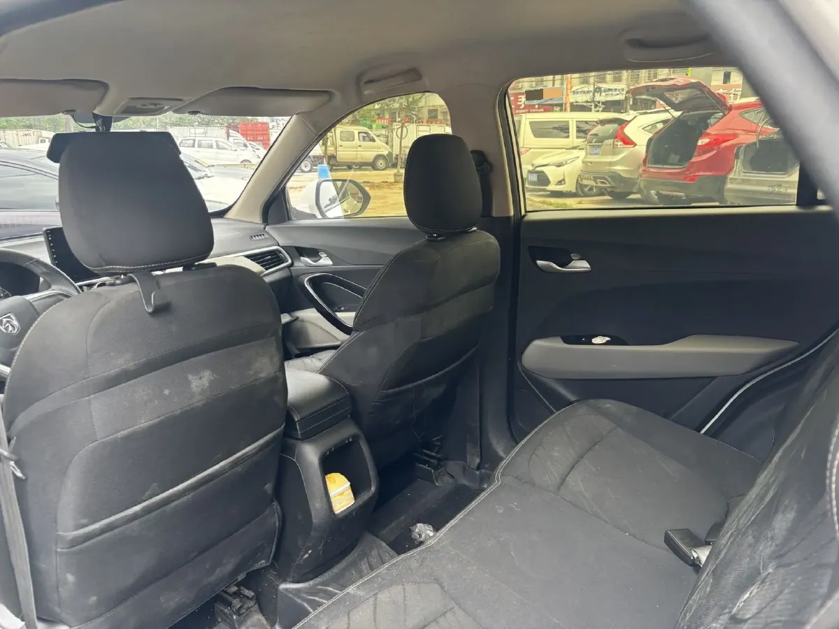 2021 BaoJun 510 1.5L 99HP L4 6MT,autocango,china used car exporter,china ev exporter,chinese used car exporter,chinese used ev exporter