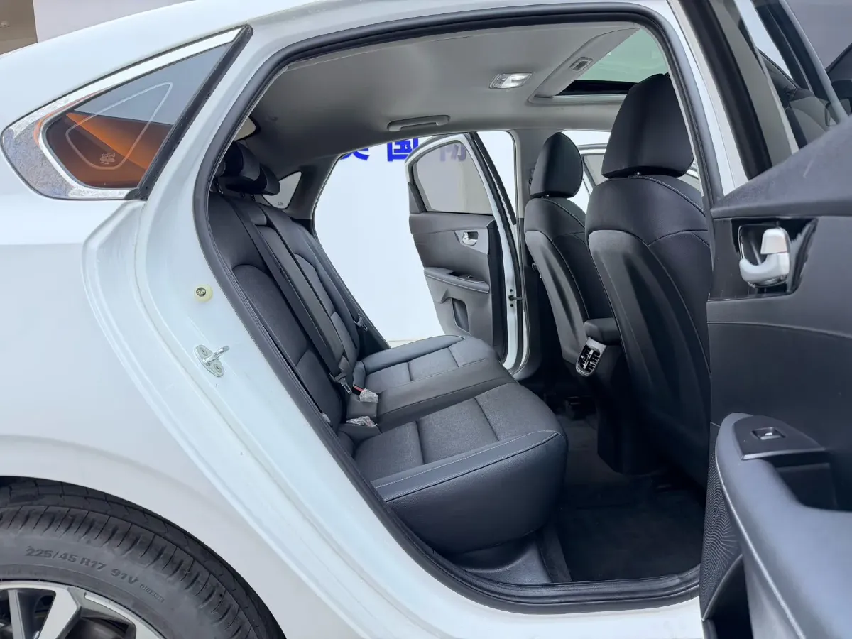 2021 Kia K3 1.5L 115HP L4 CVT,autocango,china used car exporter,china ev exporter,chinese used car exporter,chinese used ev exporter