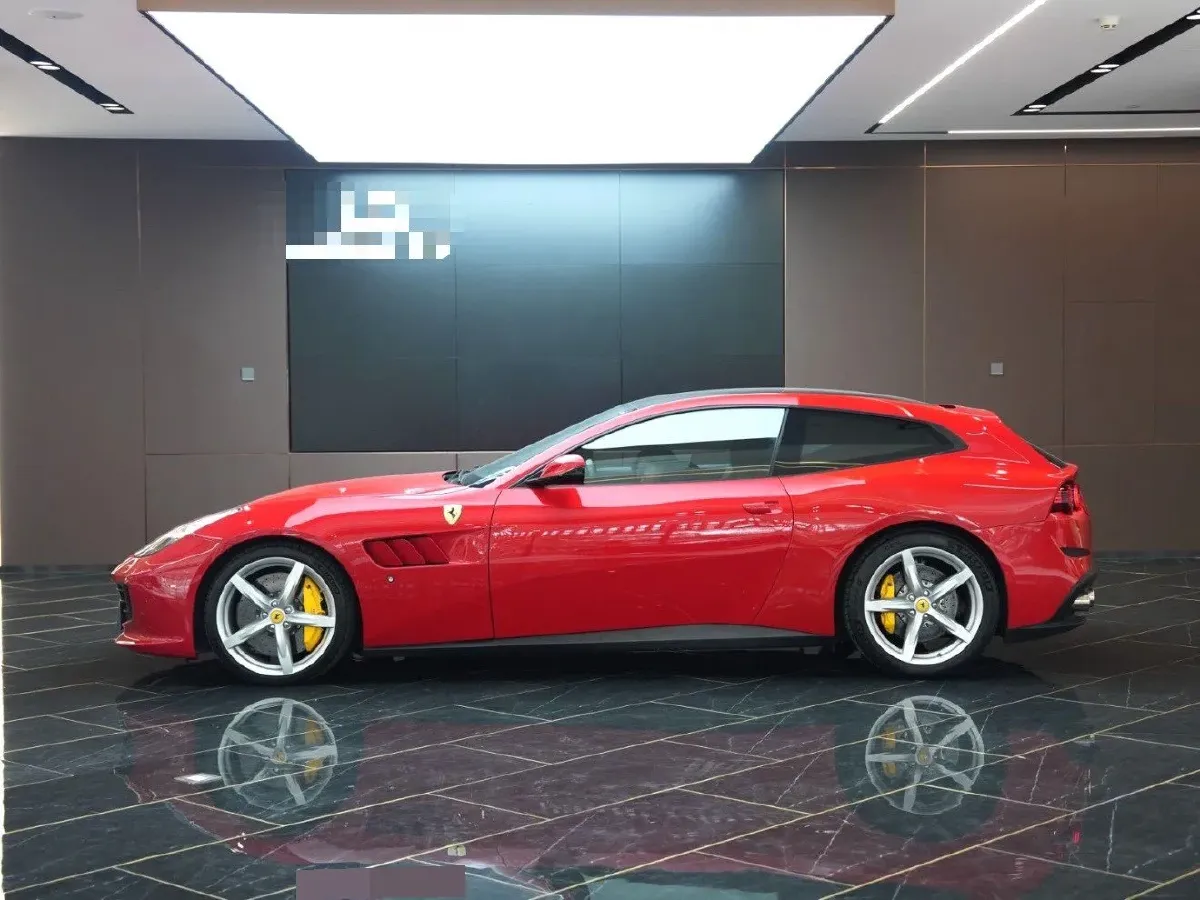 2016 Ferrari GTC4 Lusso 6.3L 690HP V12 7DCT,autocango,china used car exporter,china ev exporter,chinese used car exporter,chinese used ev exporter