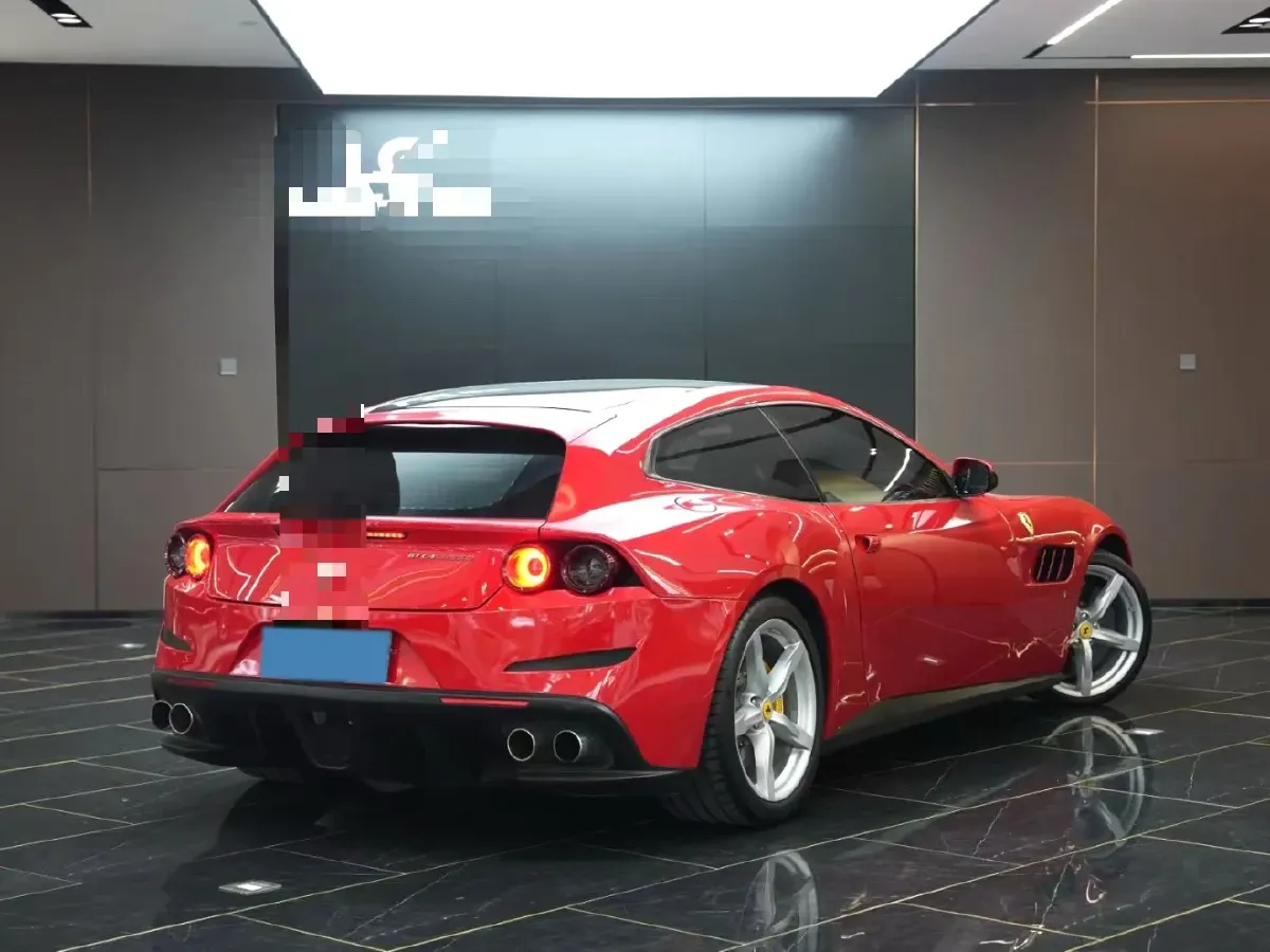 2016 Ferrari GTC4 Lusso 6.3L 690HP V12 7DCT,autocango,china used car exporter,china ev exporter,chinese used car exporter,chinese used ev exporter