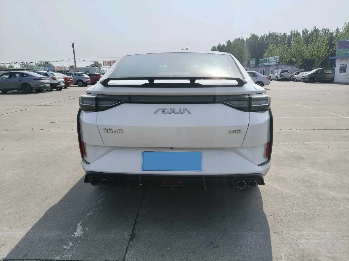 2023 DongFeng Aeolus YiXuan 1.5L 125HP L4 6DCT,autocango,china used car exporter,china ev exporter,chinese used car exporter,chinese used ev exporter