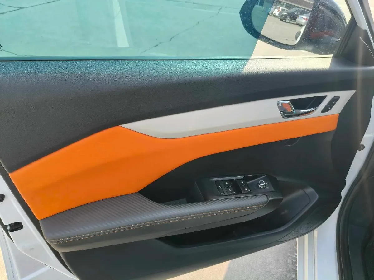 2023 DongFeng Aeolus YiXuan 1.5L 125HP L4 6DCT,autocango,china used car exporter,china ev exporter,chinese used car exporter,chinese used ev exporter