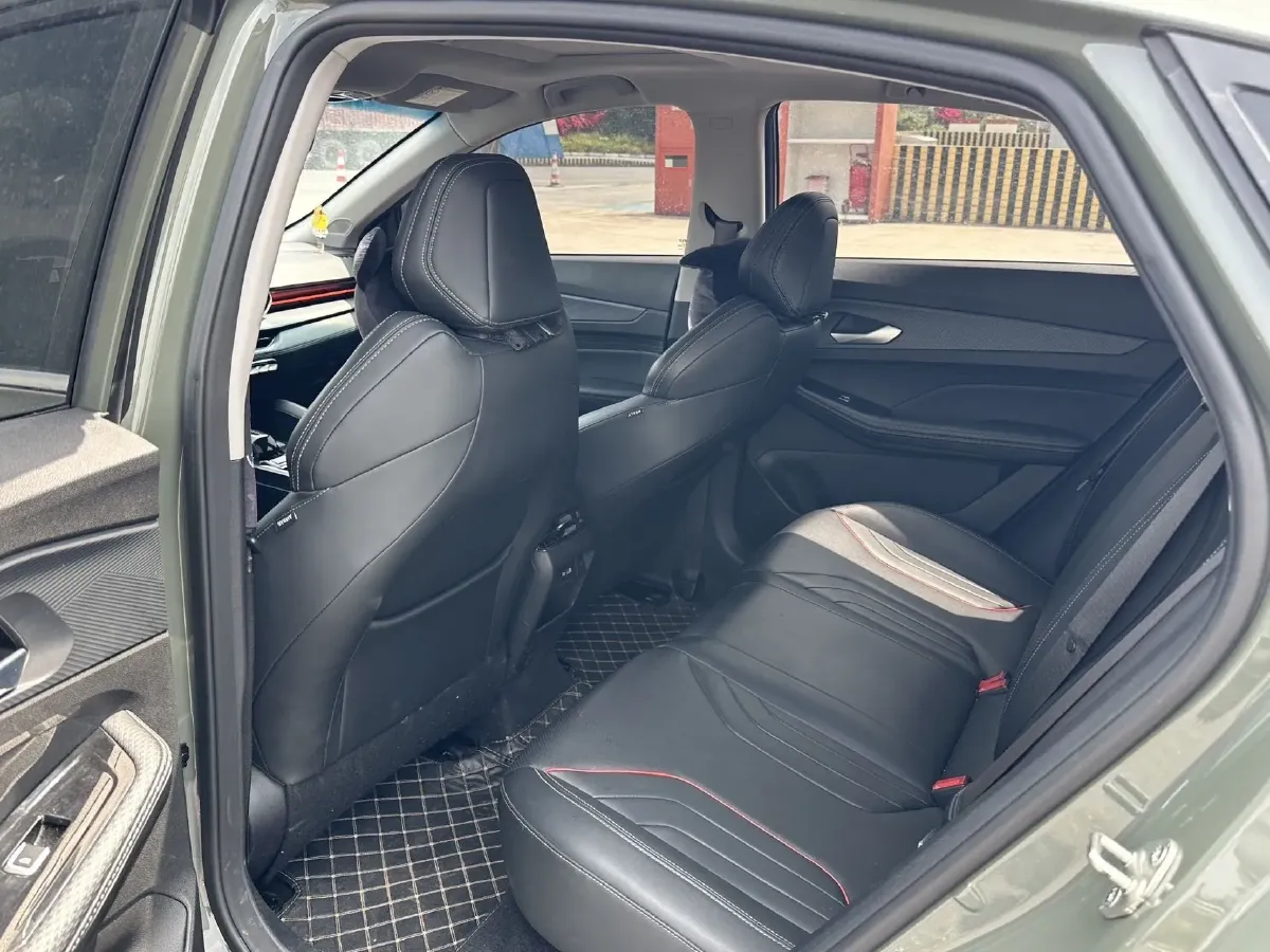 2022 Geely Binray 1.5T 181HP L4 7DCT,autocango,china used car exporter,china ev exporter,chinese used car exporter,chinese used ev exporter