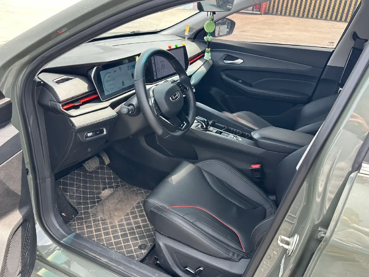 2022 Geely Binray 1.5T 181HP L4 7DCT,autocango,china used car exporter,china ev exporter,chinese used car exporter,chinese used ev exporter