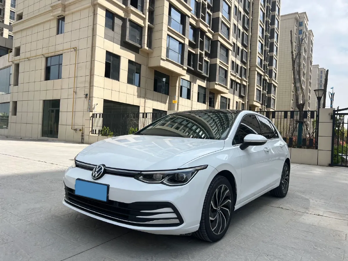 2025 Volkswagen Golf 1.5T 160HP L4 7DCT,autocango,china used car exporter,china ev exporter,chinese used car exporter,chinese used ev exporter