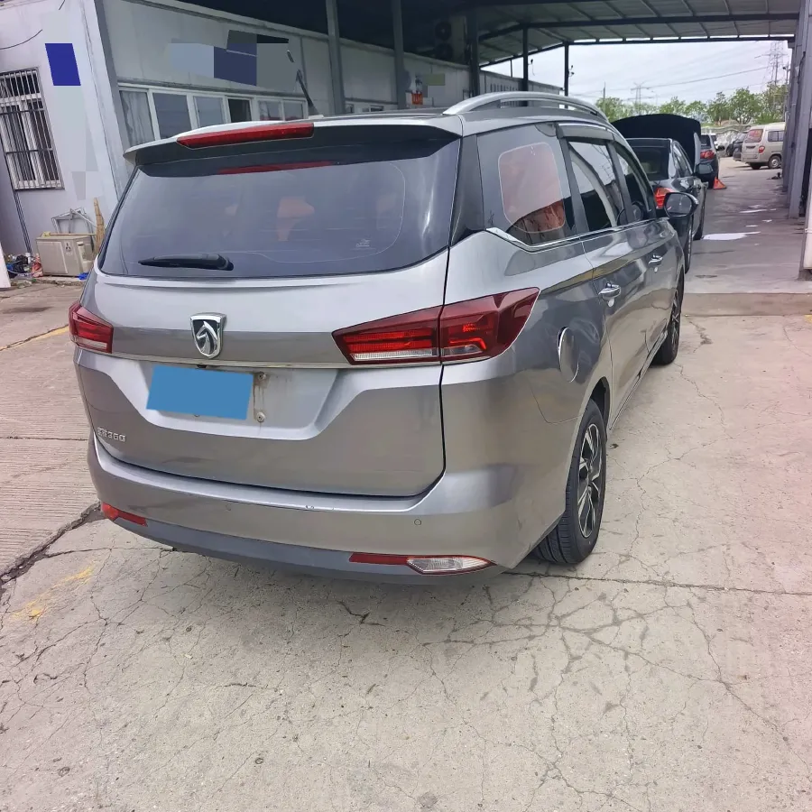 2018 BaoJun 360 1.5L 112HP L4 6MT,autocango,china used car exporter,china ev exporter,chinese used car exporter,chinese used ev exporter