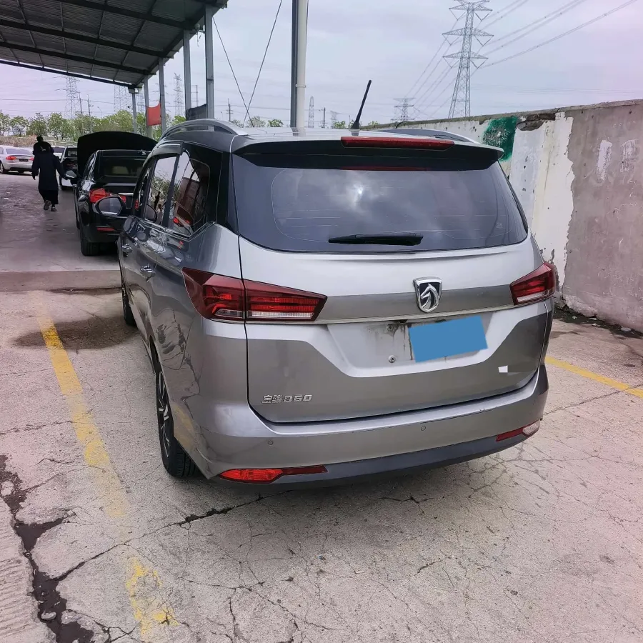 2018 BaoJun 360 1.5L 112HP L4 6MT,autocango,china used car exporter,china ev exporter,chinese used car exporter,chinese used ev exporter