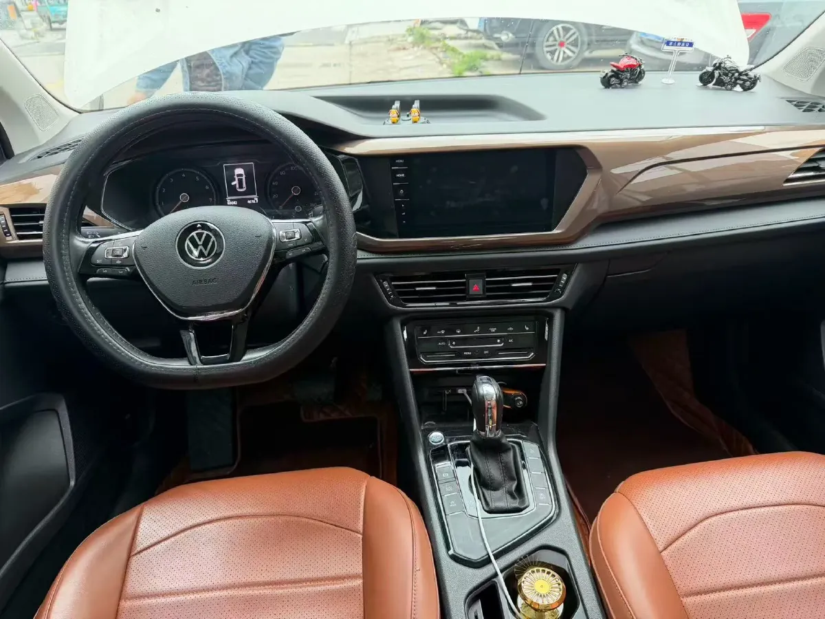 2021 Volkswagen Tharu 1.4T 150HP L4 7DCT,autocango,china used car exporter,china ev exporter,chinese used car exporter,chinese used ev exporter