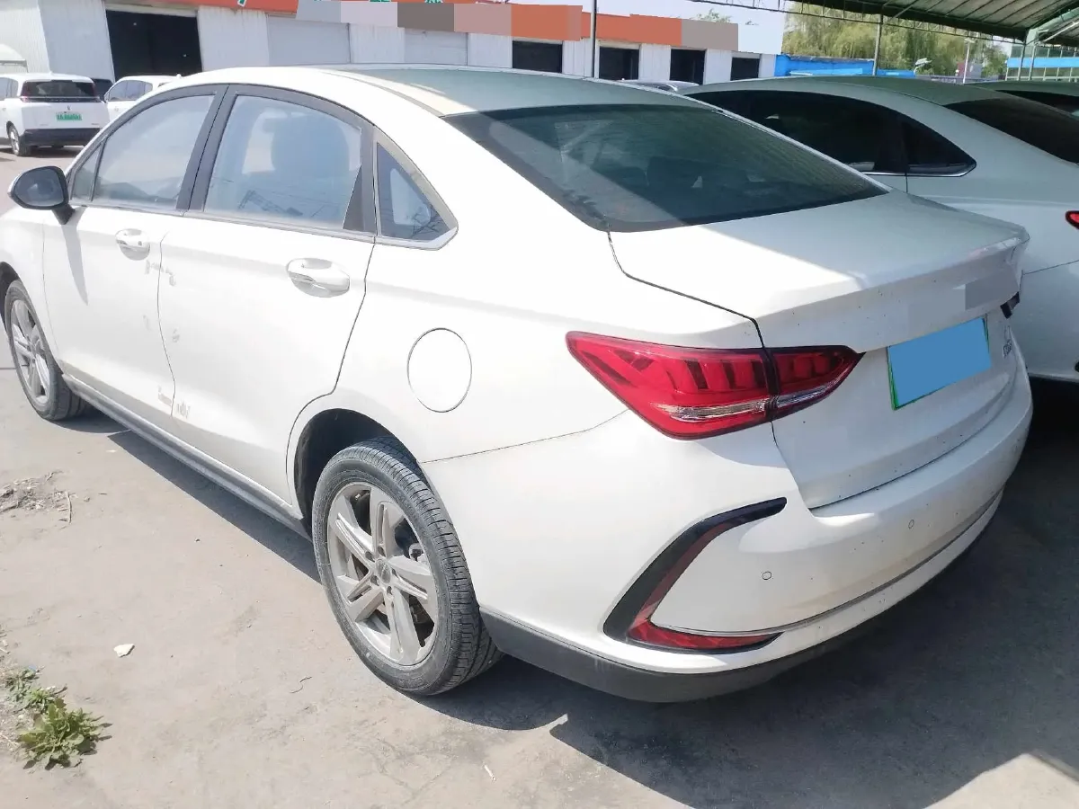 2022 ChangAn UNI-T 1.5T 188HP L4 7DCT,autocango,china used car exporter,china ev exporter,chinese used car exporter,chinese used ev exporter