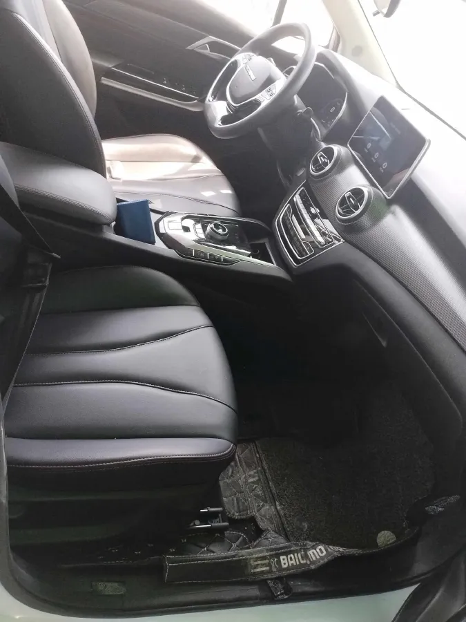 2022 ChangAn UNI-T 1.5T 188HP L4 7DCT,autocango,china used car exporter,china ev exporter,chinese used car exporter,chinese used ev exporter