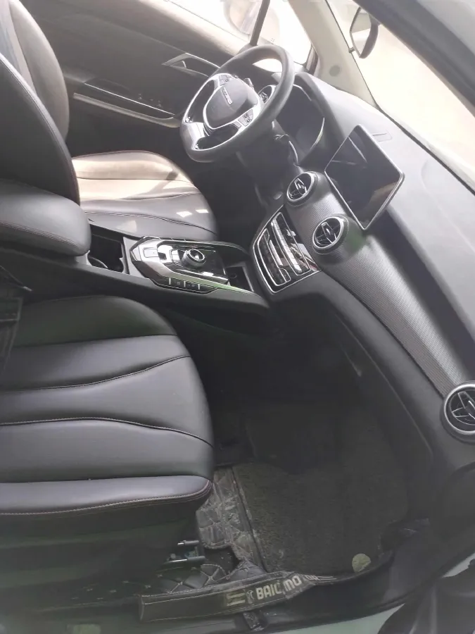 2022 ChangAn UNI-T 1.5T 188HP L4 7DCT,autocango,china used car exporter,china ev exporter,chinese used car exporter,chinese used ev exporter