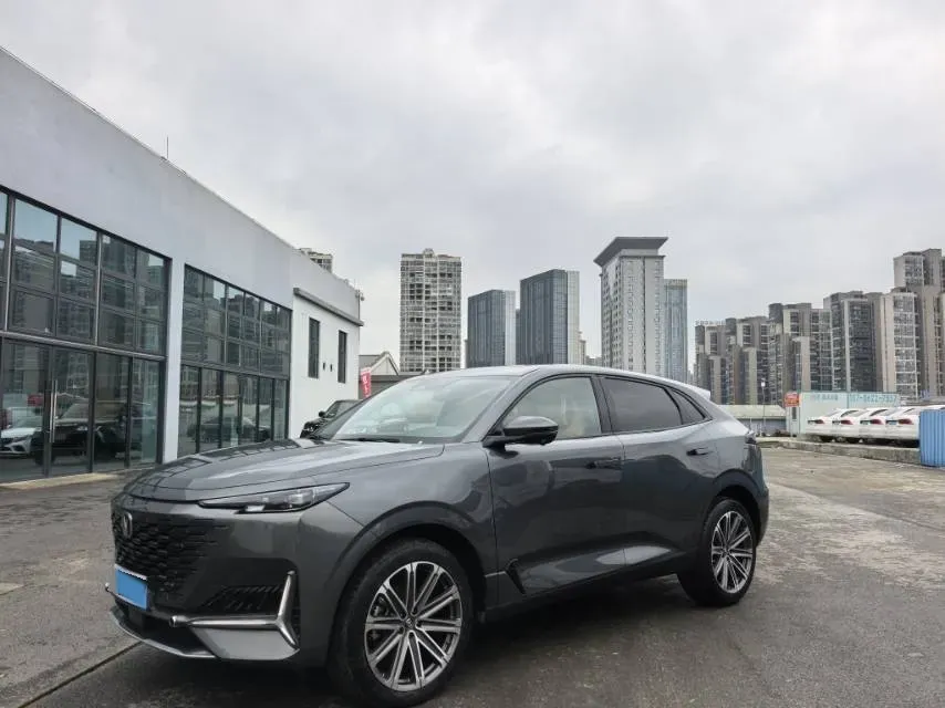 2021 ChangAn UNI-K 2.0T 233HP L4 8AT,autocango,china used car exporter,china ev exporter,chinese used car exporter,chinese used ev exporter