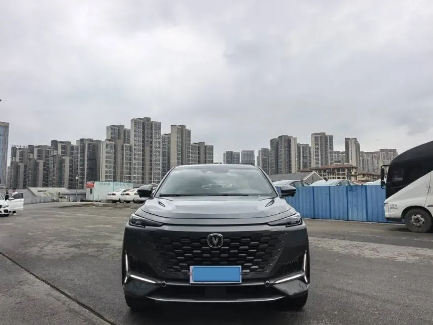 2021 ChangAn UNI-K 2.0T 233HP L4 8AT,autocango,china used car exporter,china ev exporter,chinese used car exporter,chinese used ev exporter