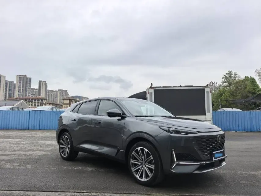 2021 ChangAn UNI-K 2.0T 233HP L4 8AT,autocango,china used car exporter,china ev exporter,chinese used car exporter,chinese used ev exporter