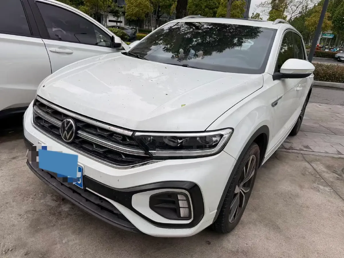 2024 Volkswagen T-Roc 1.5T 160HP L4 7DCT,autocango,china used car exporter,china ev exporter,chinese used car exporter,chinese used ev exporter