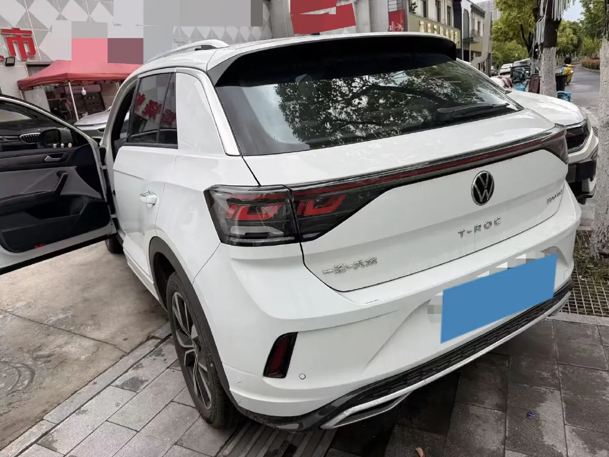 2024 Volkswagen T-Roc 1.5T 160HP L4 7DCT,autocango,china used car exporter,china ev exporter,chinese used car exporter,chinese used ev exporter