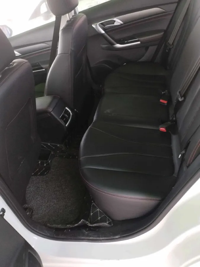 2022 ChangAn UNI-T 1.5T 188HP L4 7DCT,autocango,china used car exporter,china ev exporter,chinese used car exporter,chinese used ev exporter