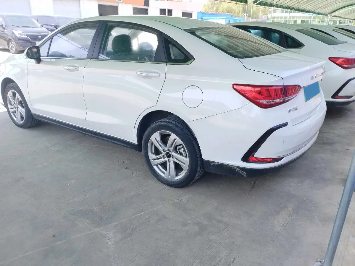 2022 ChangAn UNI-T 1.5T 188HP L4 7DCT,autocango,china used car exporter,china ev exporter,chinese used car exporter,chinese used ev exporter