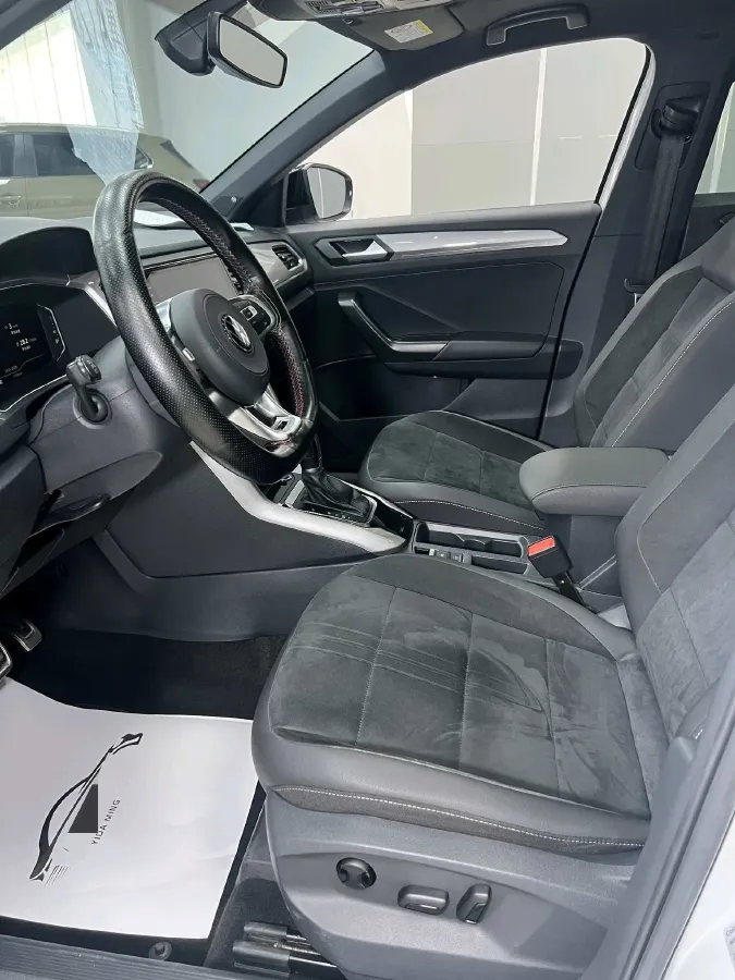 2022 Volkswagen T-Roc 1.4T 150HP L4 7DCT,autocango,china used car exporter,china ev exporter,chinese used car exporter,chinese used ev exporter