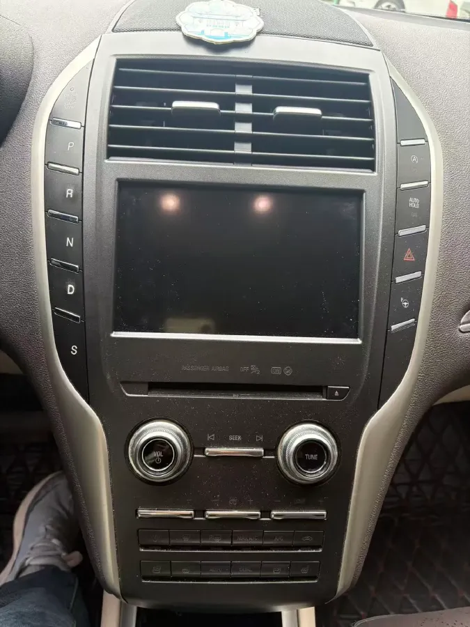 2019 Lincoln MKC 2.0T 203HP L4 6AT,autocango,china used car exporter,china ev exporter,chinese used car exporter,chinese used ev exporter