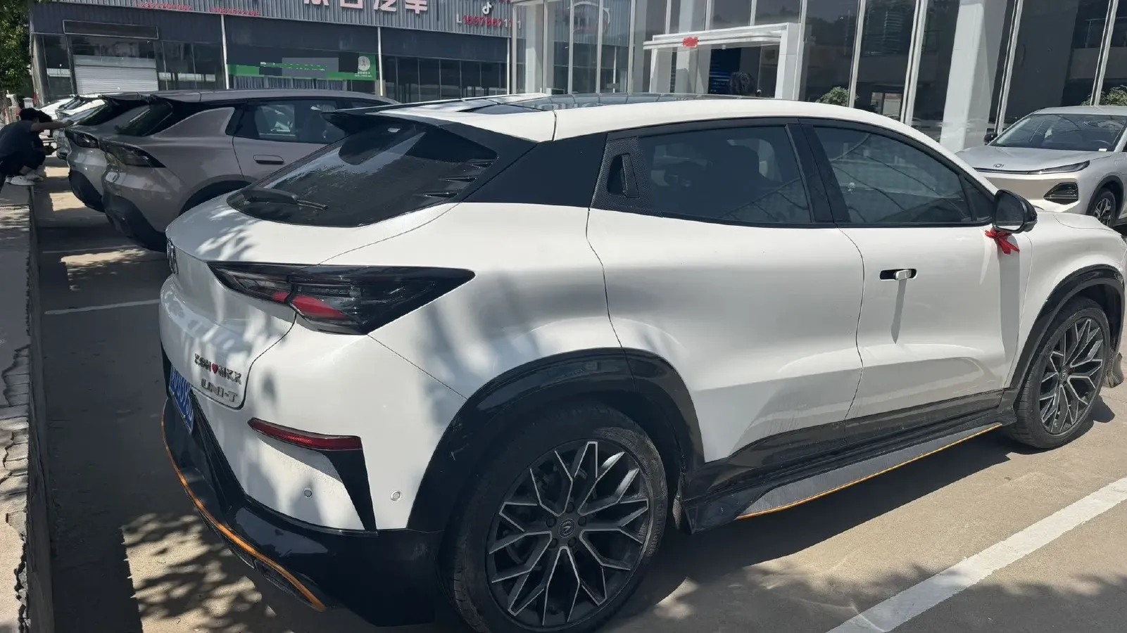 2022 ChangAn UNI-T 1.5T 188HP L4 7DCT,autocango,china used car exporter,china ev exporter,chinese used car exporter,chinese used ev exporter