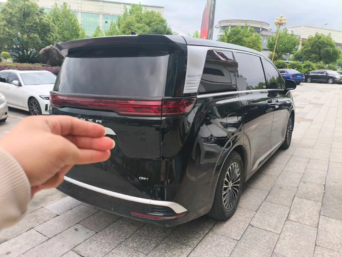 2024 Denza D9 1.5T 139HP L4 E-CVT PHEV 40KWH,autocango,china used car exporter,china ev exporter,chinese used car exporter,chinese used ev exporter