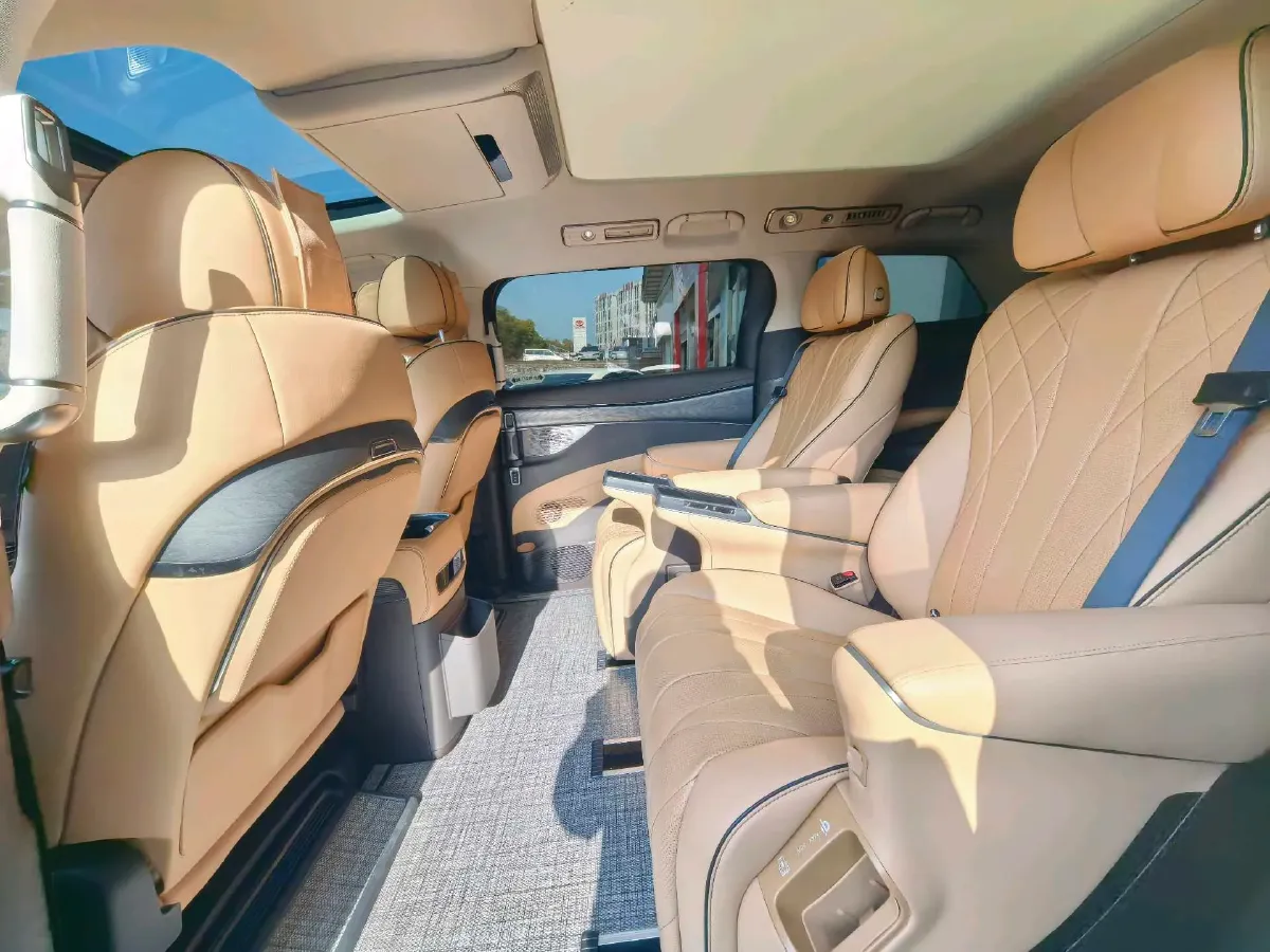 2024 Denza D9 1.5T 139HP L4 E-CVT PHEV 40KWH,autocango,china used car exporter,china ev exporter,chinese used car exporter,chinese used ev exporter