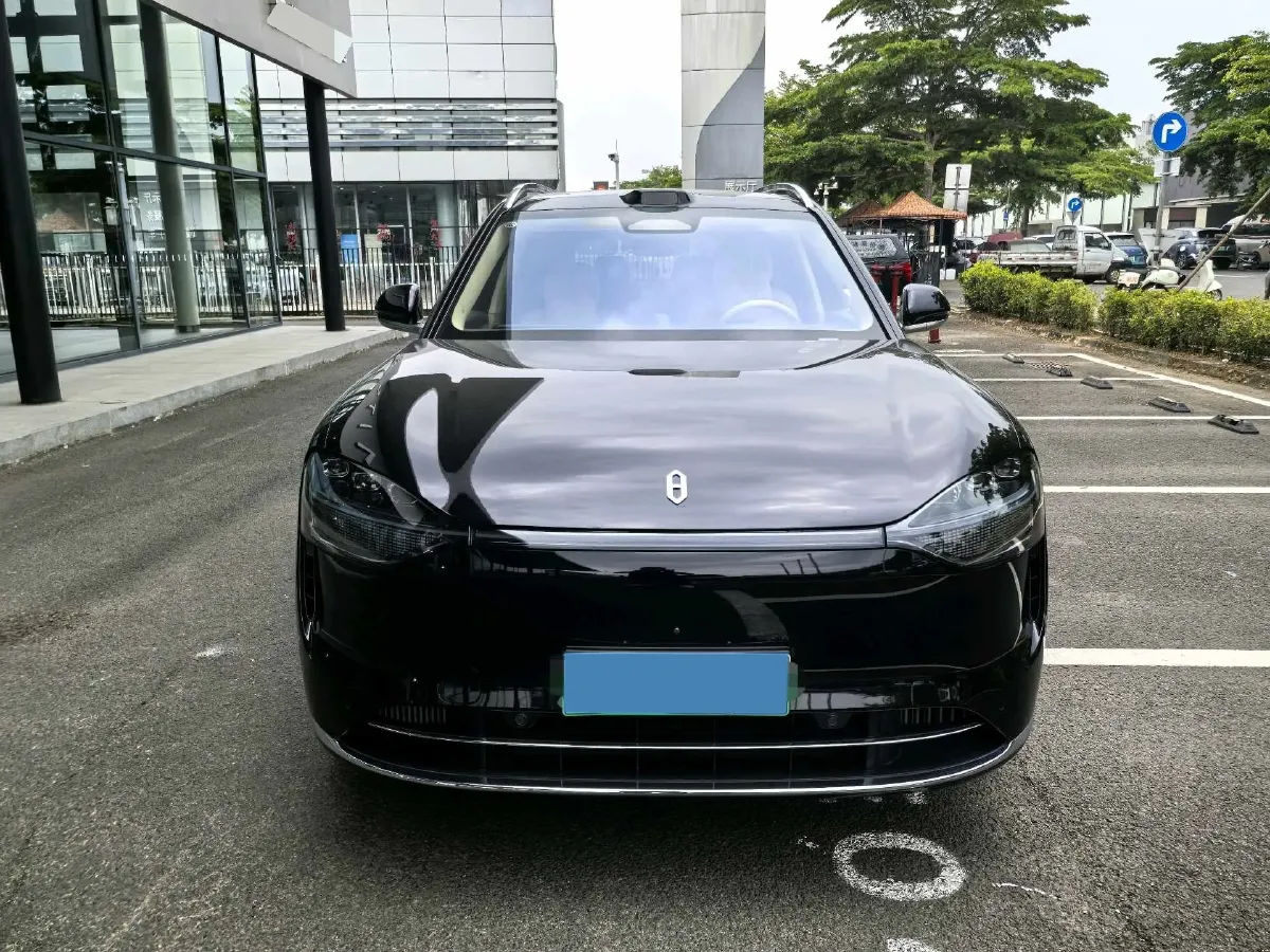2024 AITO AITO M9 1.5T 152HP L4 REEV 42KWH,autocango,china used car exporter,china ev exporter,chinese used car exporter,chinese used ev exporter