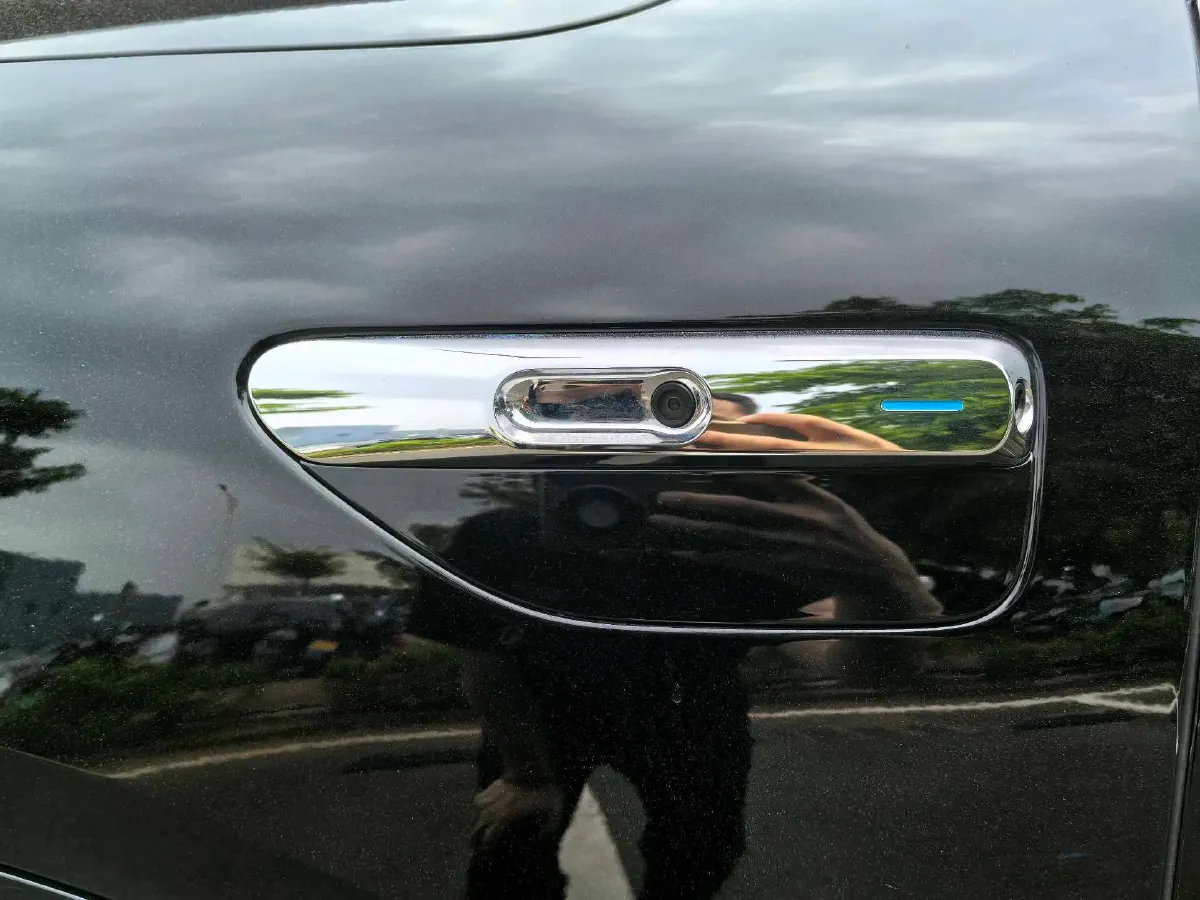 2024 AITO AITO M9 1.5T 152HP L4 REEV 42KWH,autocango,china used car exporter,china ev exporter,chinese used car exporter,chinese used ev exporter