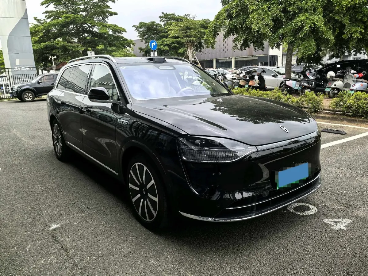 2024 AITO AITO M9 1.5T 152HP L4 REEV 42KWH,autocango,china used car exporter,china ev exporter,chinese used car exporter,chinese used ev exporter
