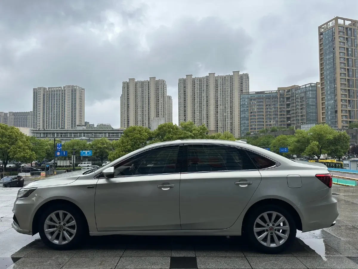 2017 Roewe i6 1.0T 125HP L3 2AT PHEV,autocango,china used car exporter,china ev exporter,chinese used car exporter,chinese used ev exporter