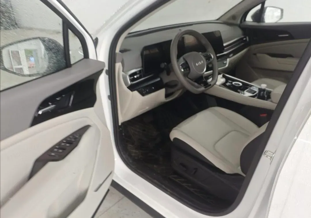 2025 Kia Sportage 1.5T 200HP L4 8AT,autocango,china used car exporter,china ev exporter,chinese used car exporter,chinese used ev exporter