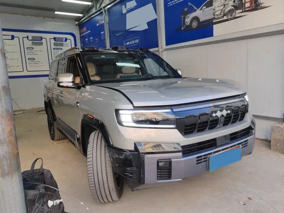 2025 FangChengBao Bao 8 2.0T 245HP L4 E-CVT PHEV 36.8KWH,autocango,china used car exporter,china ev exporter,chinese used car exporter,chinese used ev exporter