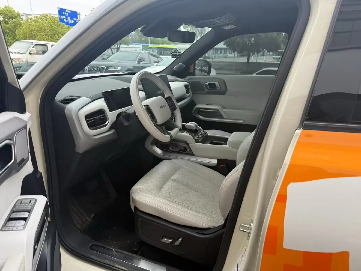 2025 FangChengBao Tai 3 BEV,autocango,china used car exporter,china ev exporter,chinese used car exporter,chinese used ev exporter